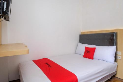 Semarang Hotel | RedDoorz Syariah near RS Permata Medika Ngaliyan Semarang