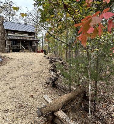 Rutherfordton House | Redesign Wooden Cabin with Jacuzzi and Front Porch in North Carolina