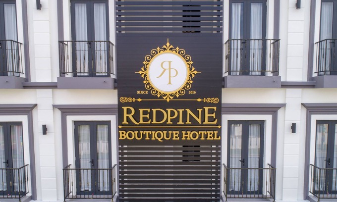 Sekudai Hotel | Redpine Boutique Hotel