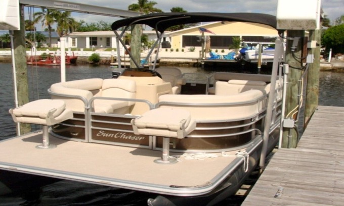 Gulf Harbors House | Reduced Fall rates! Free pontoon boat for your stay. Paradise on the water.