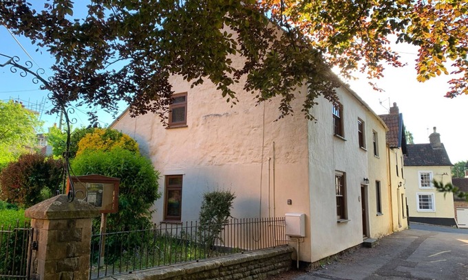 Blagdon Cottage | REDWOOD COTTAGE, pet friendly, character holiday cottage in Blagdon