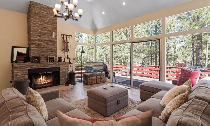Big Bear Cabin | Redwood Elegance