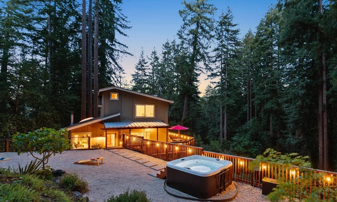 Ben Lomond Cabin | Redwood Oasis - Eco-luxury cabin with hot tub in the Santa Cruz Mountains