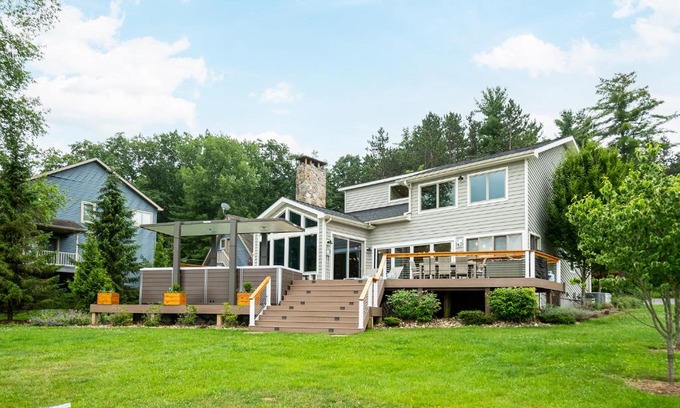 Swanton House | Reel Chill