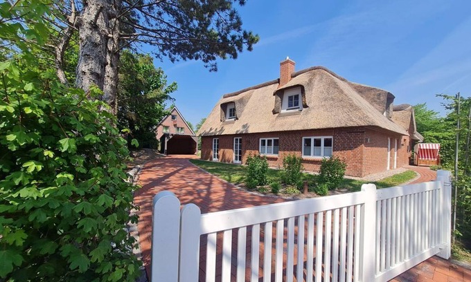 St. Peter-Ording Cottage | Reetdachhaus Meerglück