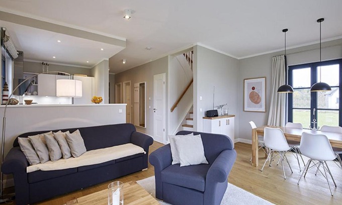 Dranske House | Reetland am Meer - Premium Reetdachvilla mit 3 Schlafzimmern, Sauna und Kamin F14