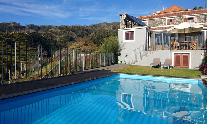 Calheta Ski Chalet | Refúgio da Serra - By Wehost