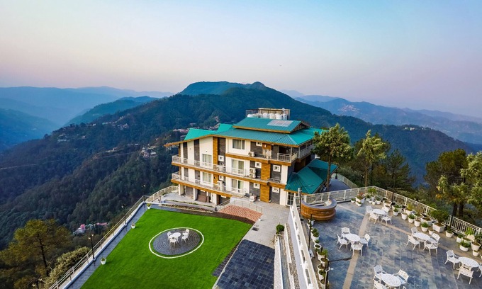 Shimla Hotel | Regenta Hilltop Shimla
