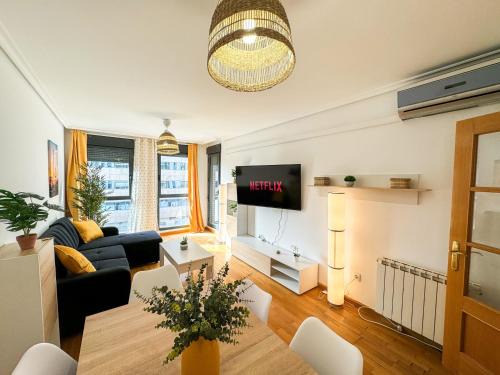 La Magdalena Apartment | Reina del Pilar ComoTuCasa