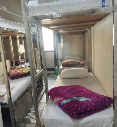 Paharganj Hotel | Rekha Cottage
