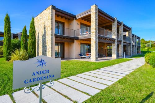 Moniga del Garda Apartment | Relais Rosa