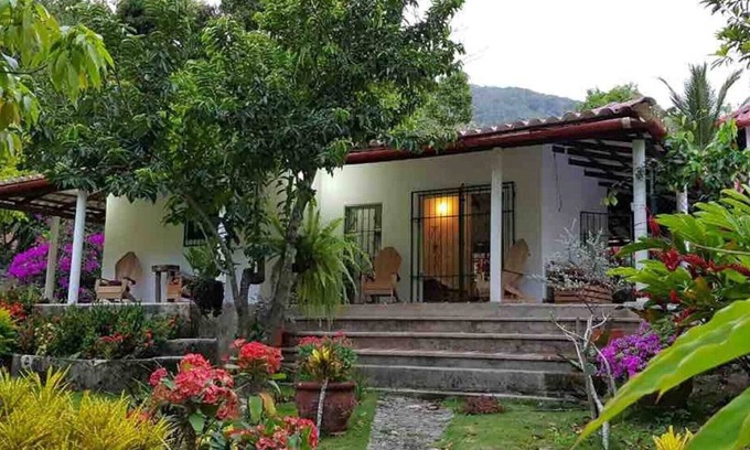 Arjona Cabin | Relax and enjoy the view!