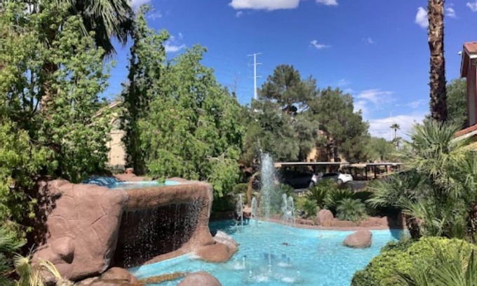 Las Vegas Apartment | Relax and Enjoy the Super Bowl in luxury!