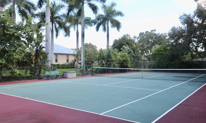South Sarasota House | Relax and Play: Private Pool, Hot Tub, Tennis, Basketball on 1 acre in Sarasota.