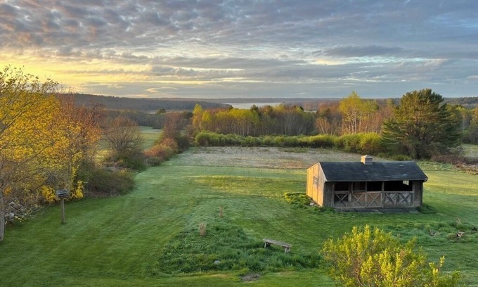 Waldoboro House | Relax and recharge at Cold Comfort Farm on the coast of Maine