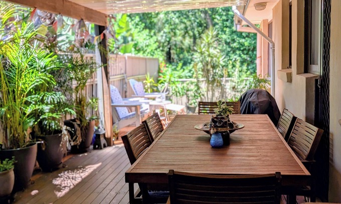 Terrigal House | Relax and unwind in natural setting near Terrigal lagoon & beach
