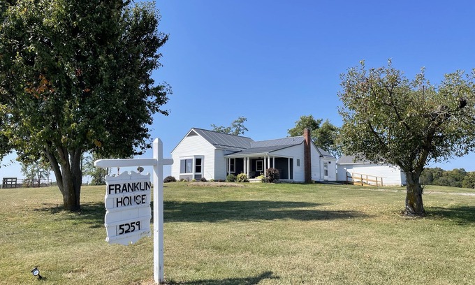 Fairview  Highland County Other | Relax by the fireplace, enjoy our quiet countryside 1-bedroom