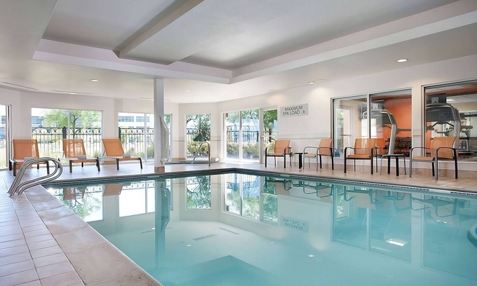 West Dundee House | Relax in 3 Family-Friendly Units, Pool, FREE Parking, Close to Santa's Village!