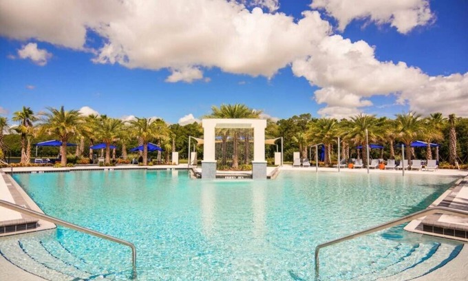 Kissimmee House | Relax in Style: Elegant Vacation Home in Orlando