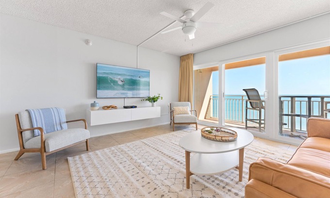 Satellite Beach Condo | Relax in Style: Oceanfront Penthouse with Heated Pool & BBQ Grills ☀️