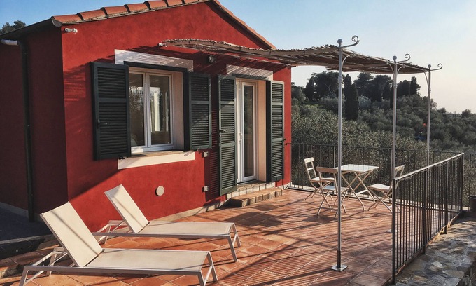 Imperia Apartment | Relax in the olive trees -5km from the center of Imperia -Appartament Corbezzolo