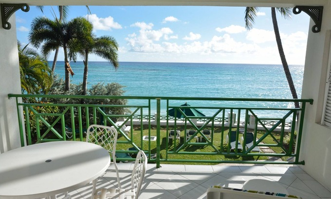 Worthing Apartment | Relax on beautiful Worthing Beach, Barbados.