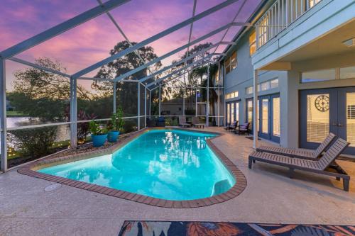 Trailer Estates House | Relax & Play Luxe 3 BR Escape w Pool & Games