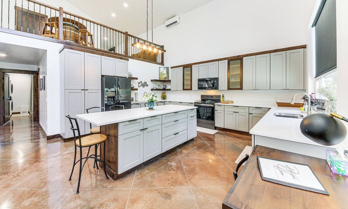 Boundary County Cottage | Relax, Reconnect & Explore: Modern Idaho House!