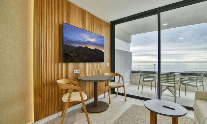 Playa del Ingles Apartment | Relaxia Beverly Suites