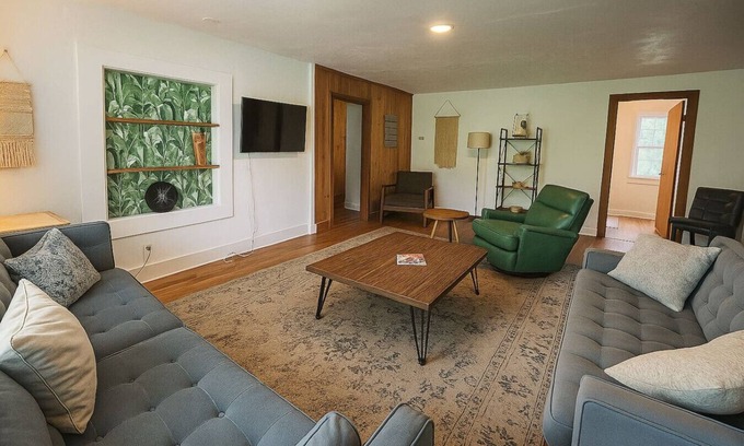 Knoxville House | Relaxing 3 Bedroom Home near Downtown