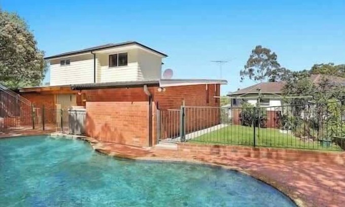 Carlingford House | Relaxing 6 Bedroom Escape in Carlingford with Pool