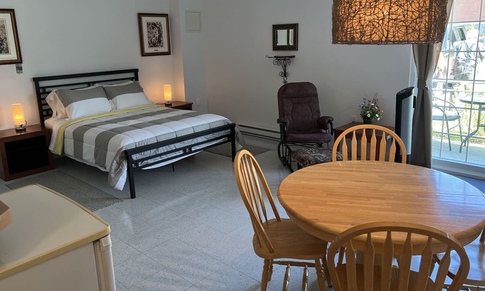 Saint-Marc-du-Lac-Long Apartment | Relaxing Getaway with Spectacular Views
