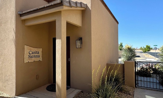 Las Cruces House | Relaxing Casita Sienna