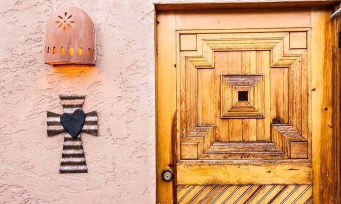 Broadmoor House | Relaxing Casita With Hot Tub Near The Broadmoor
