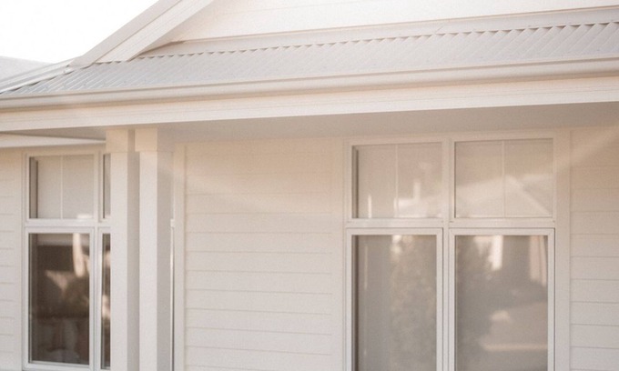 Manyana House | Relaxing coastal getaway w fire pit. A short stroll to the beach and surf.
