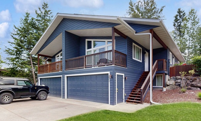 Whitefish House | Relaxing Home Near Whitefish Lake Golf - Just a Mile from Whitefish & the Lake