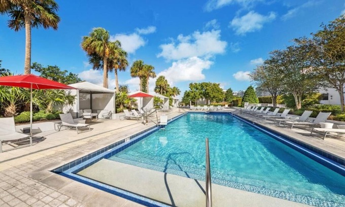 Surfside Hotel | Relaxing Miami Getaway | Surfside Suite w/Pool & Ocean Access