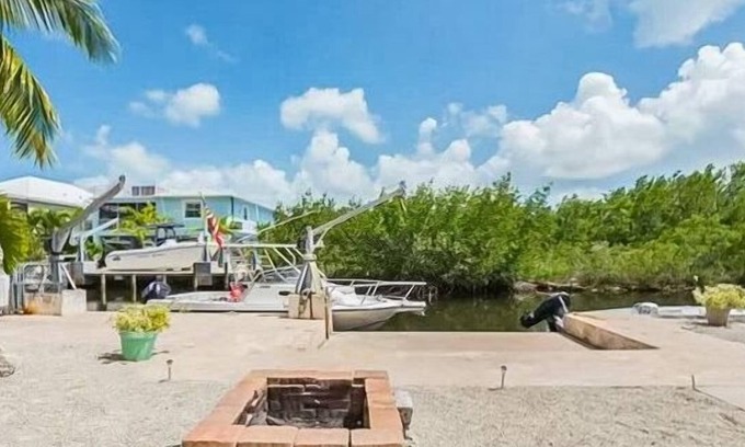 Breezeswept Beach Estates House | Relaxing Ocean Escape Ramrod Summerland Key