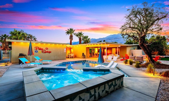 Desert Park Estates House | Relaxing! Pool, Jacuzzi, Clean, Great Reviews