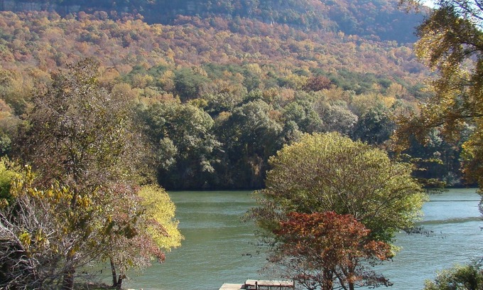 Chattanooga House | Relaxing River & Mountain Getaway.