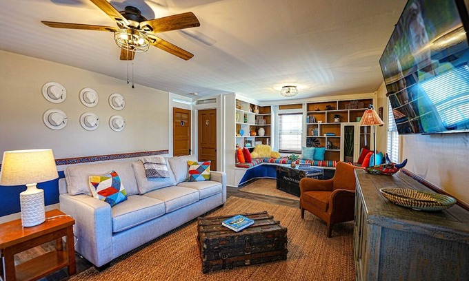 Milford House | Relaxing Suite | Retreat Steps from Milford Downtown Buzz