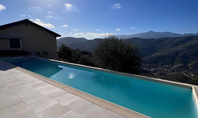 Dolceacqua Villa | Relaxing Villa w/Pool