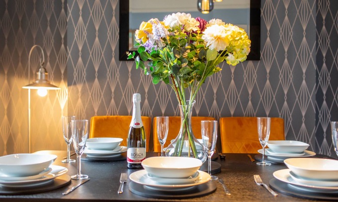 Belfast Apartment | Remarkable Luxurious Home at the Edge of City