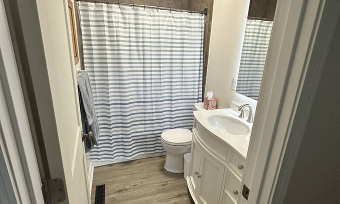 Bradley House | Remodeled 3BR Home Near ONU