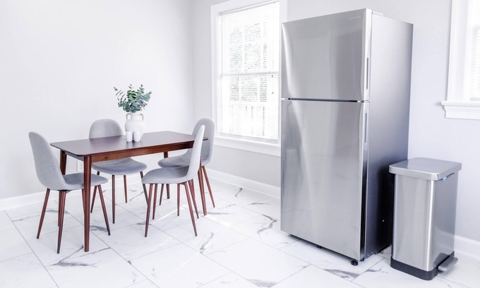 Hardwick Apartment | Remodeled Apartment Downtown