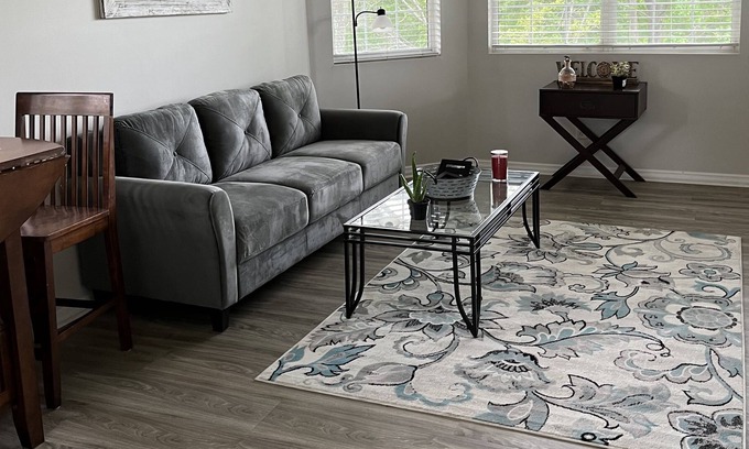 Buechel Apartment | Remodeled apartment 15 mins. From downtown Louisville