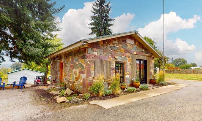 Hope House | Remodeled, historic, dog-friendly home full of charm, close to lake access
