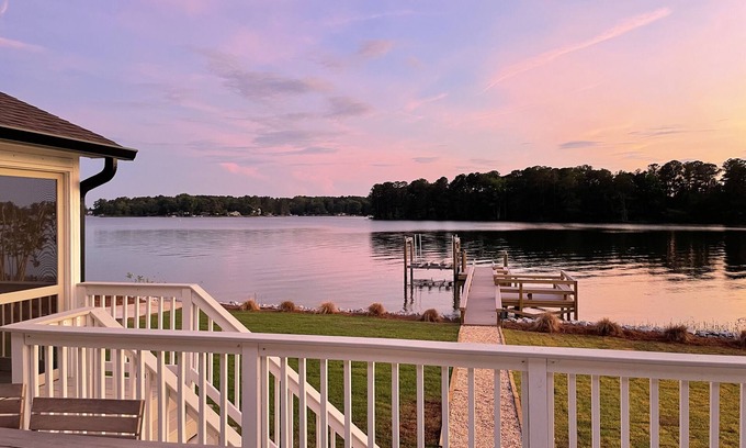 Chapin House | Remodeled home on Lake Murray. Large screen porch overlooks large yard, and dock