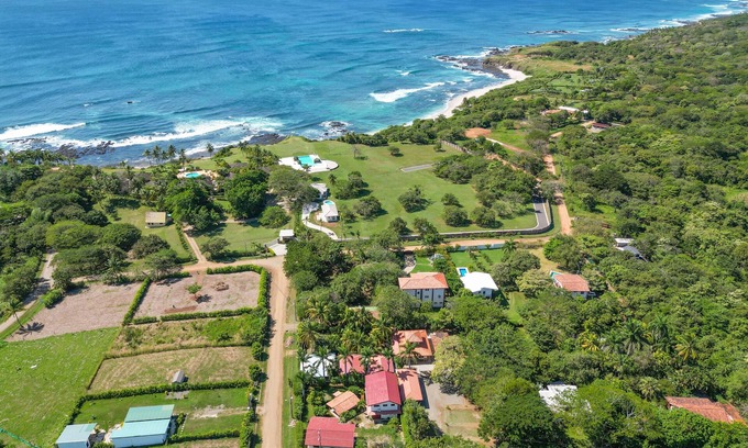 Junquillal House | Remodeled house & duplex cottage with AC in every bedroom & great location