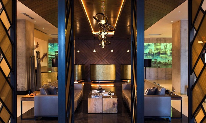 Garment District Hotel | Renaissance New York Midtown Hotel